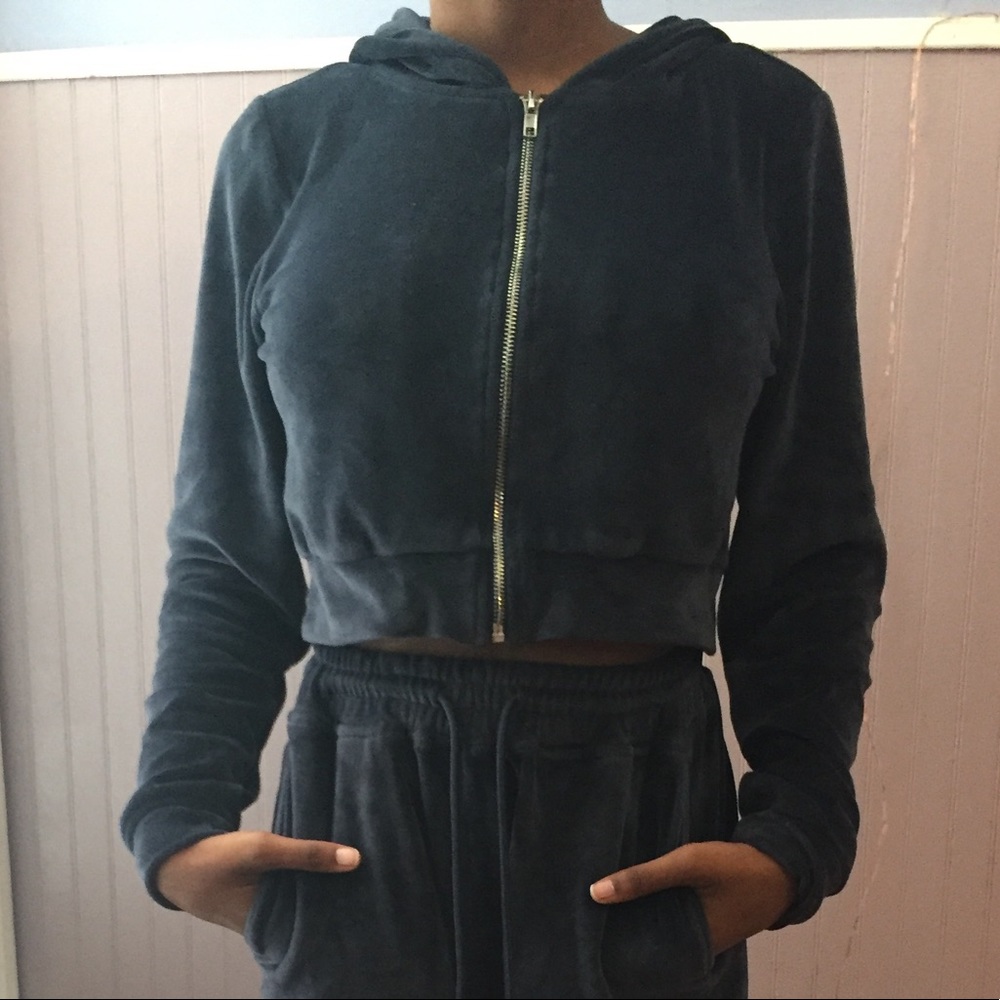 Danielle Guizio sweatshirt